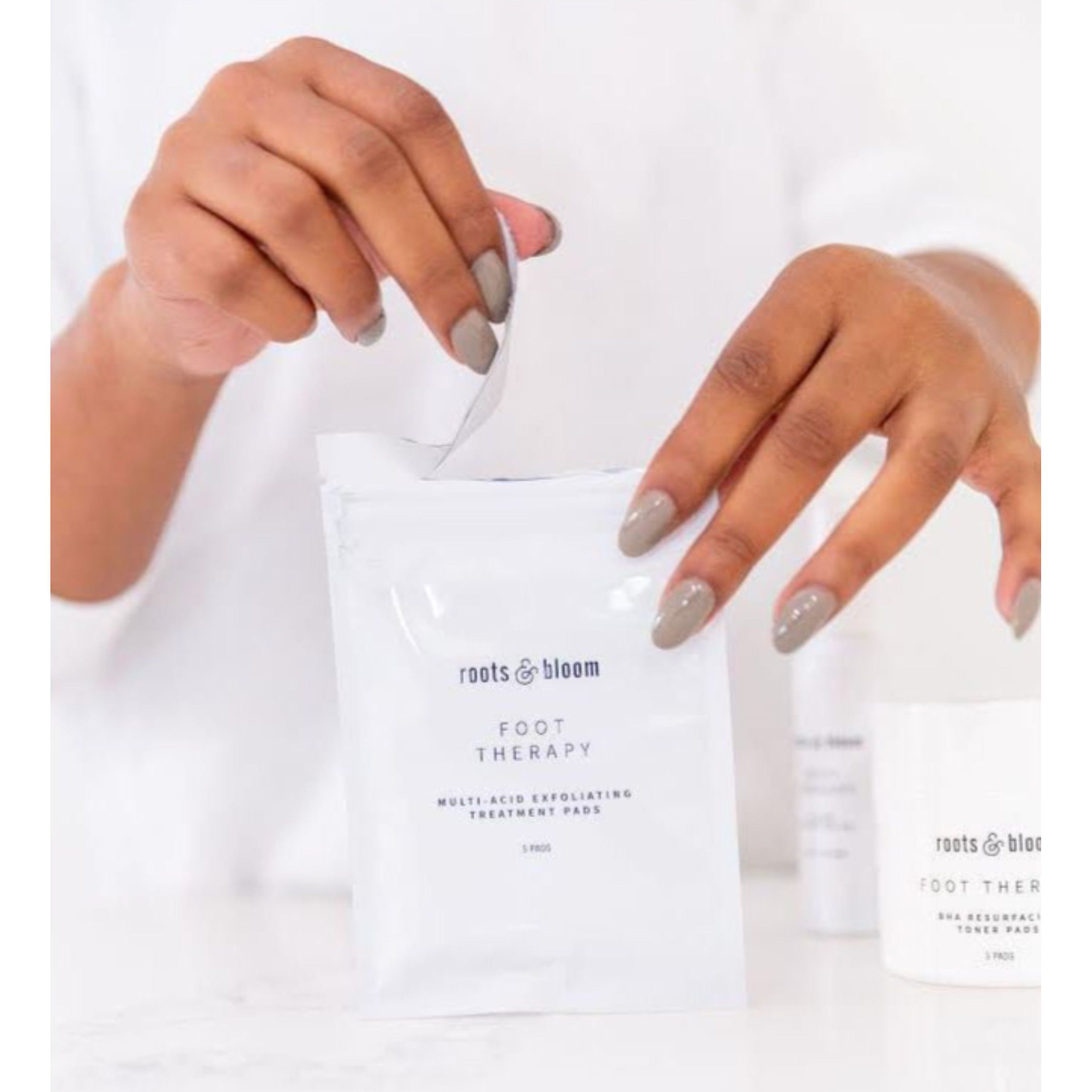 Pedicure in a Pack : Multi-Acid Exfoliating Treatment Pads